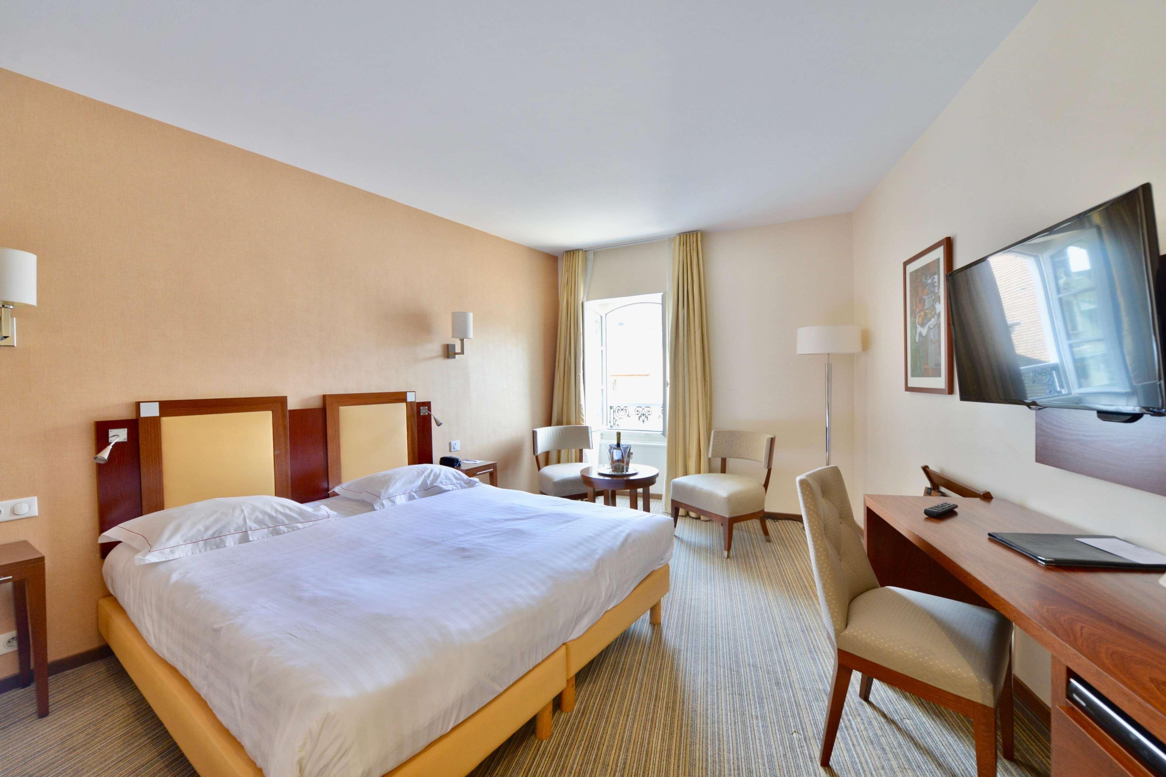 Best Western Plus Hotel D'Angleterre Bourges Exterior photo