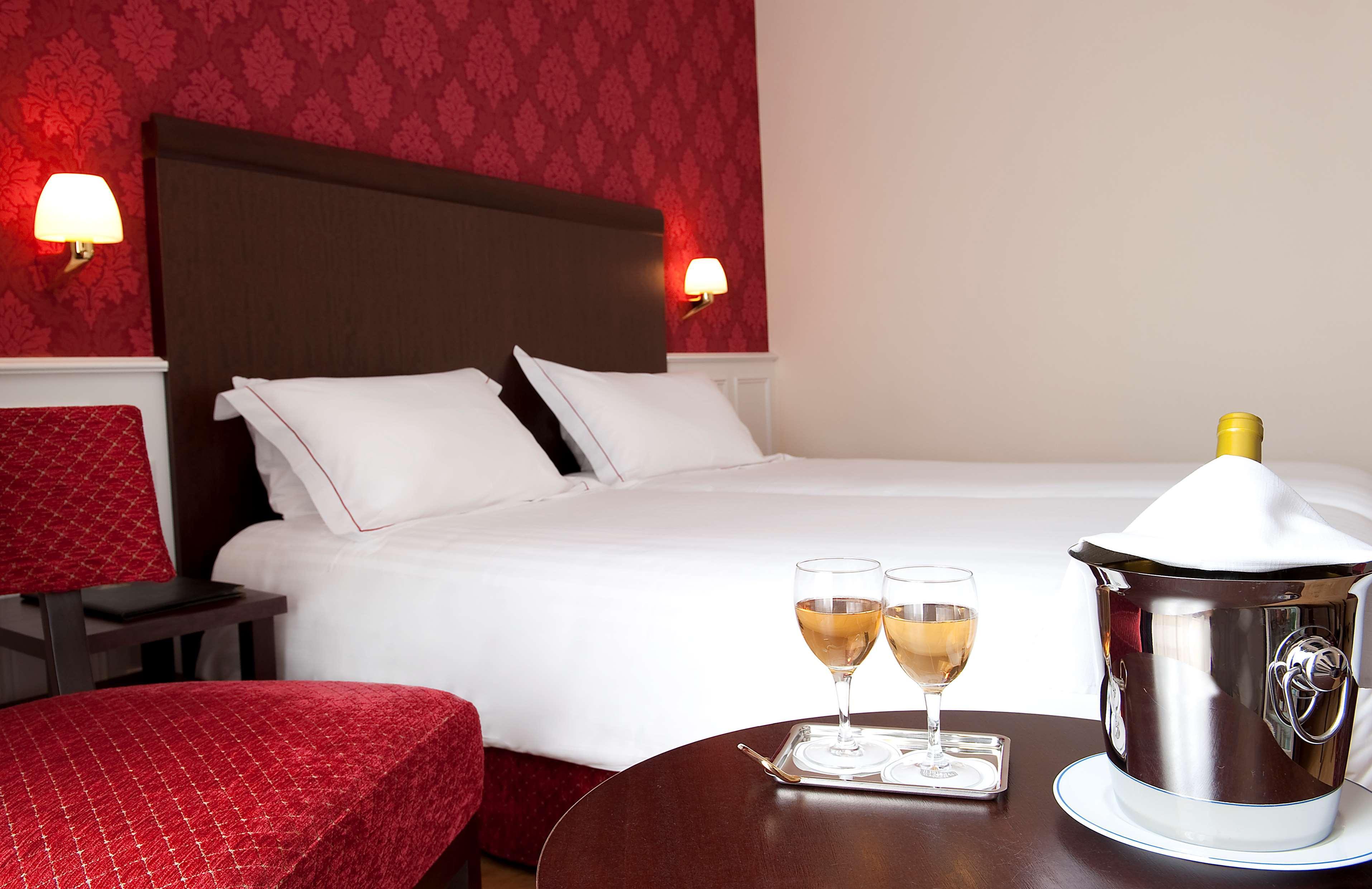 Best Western Plus Hotel D'Angleterre Bourges Exterior photo
