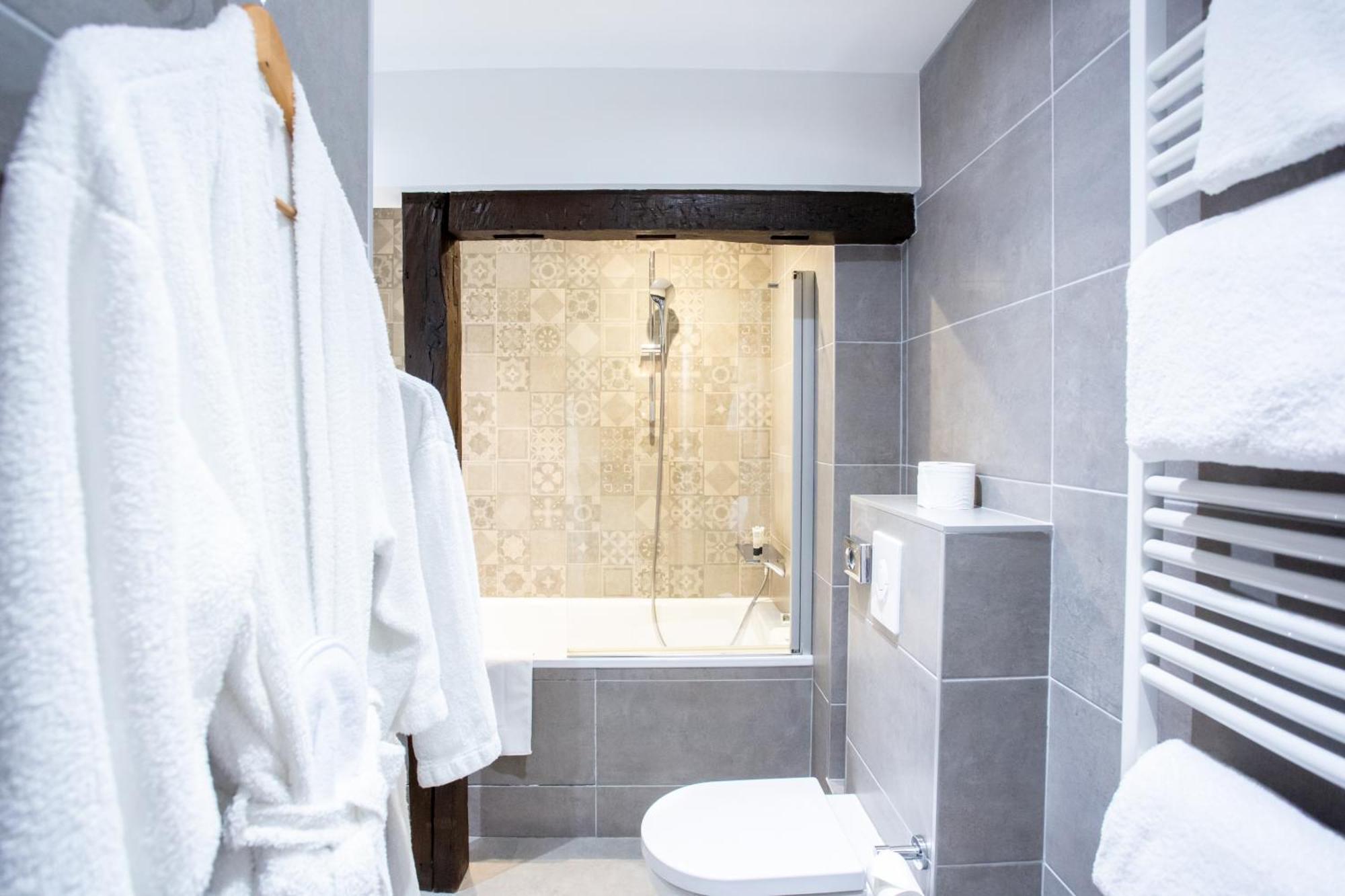 Best Western Plus Hotel D'Angleterre Bourges Exterior photo